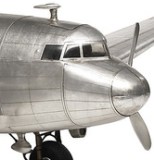 Modelo a Escala DC3 - Dakota 
